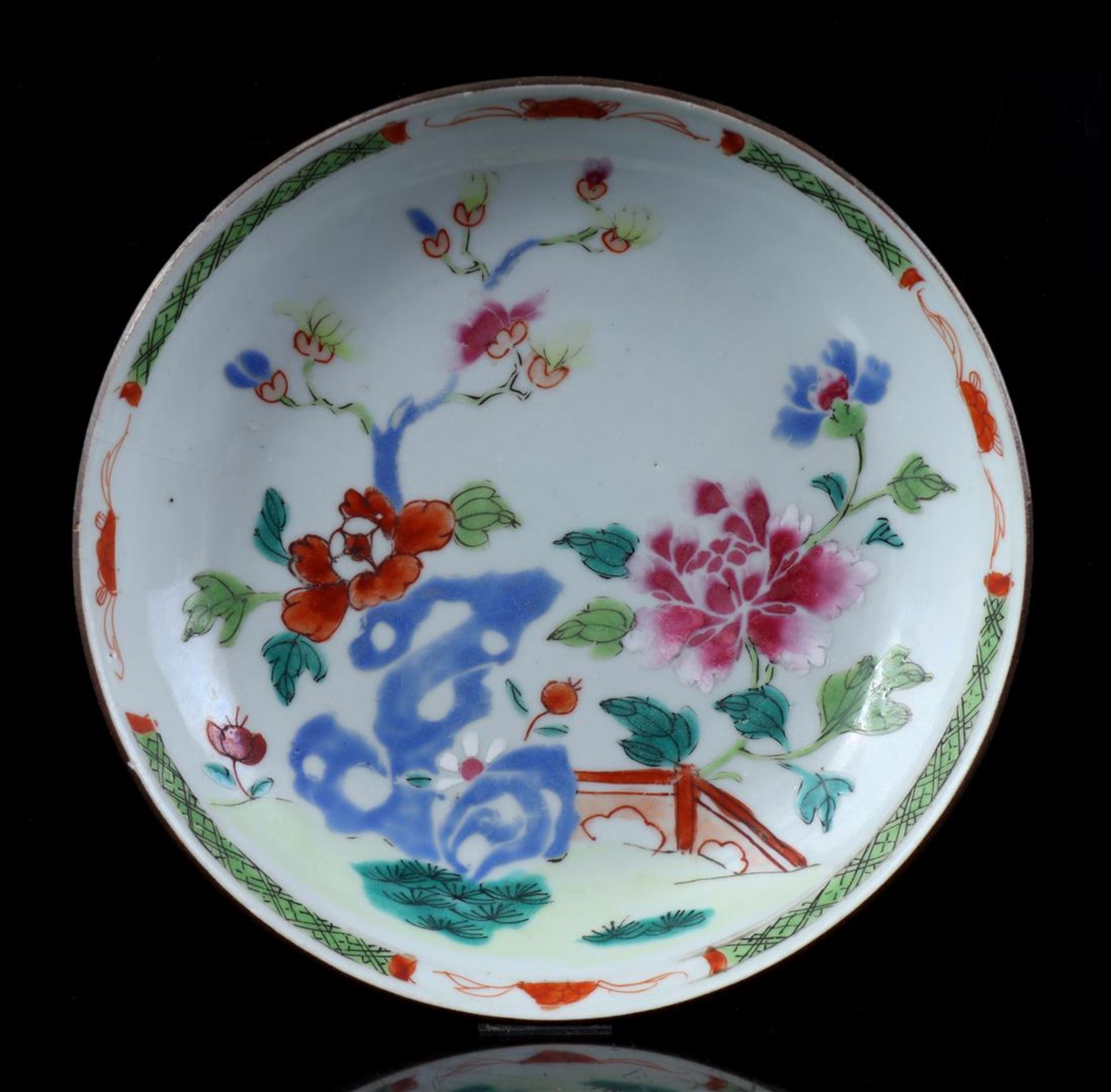 Porcelain Famille Verte dish, Qianlong