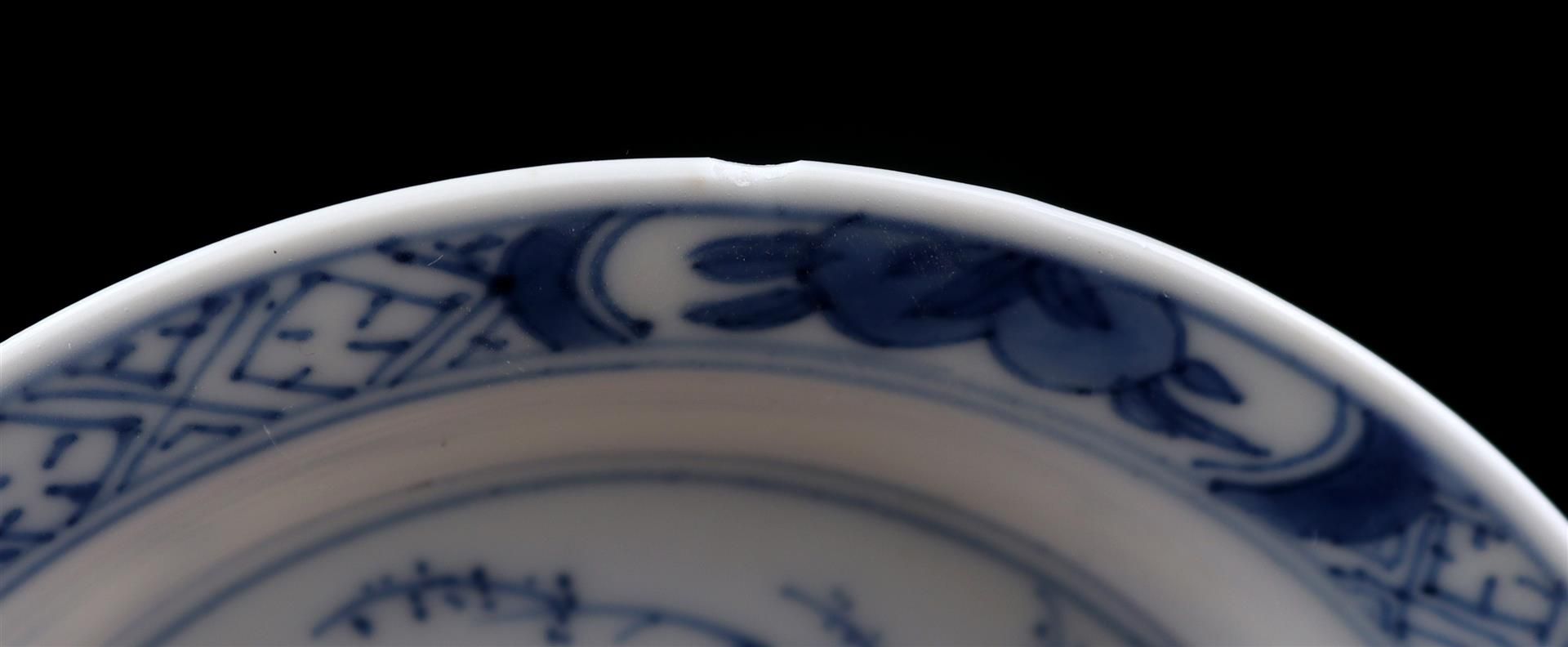 3 porcelain dishes, Kangxi - Image 2 of 3