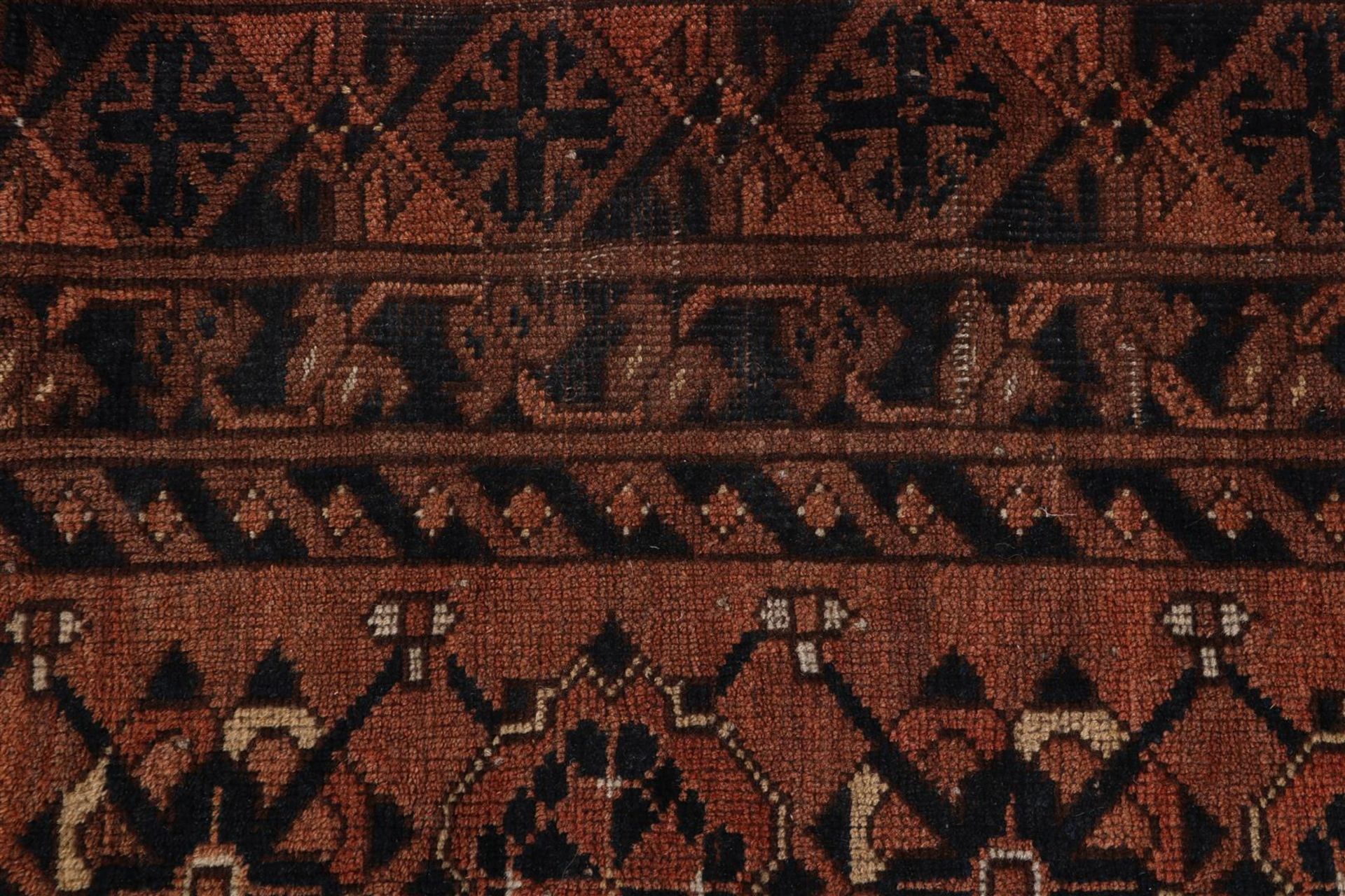 Hand-knotted oriental carpet - Image 3 of 4