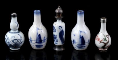 5 porcelain snuff bottles/miniature vases, 18th