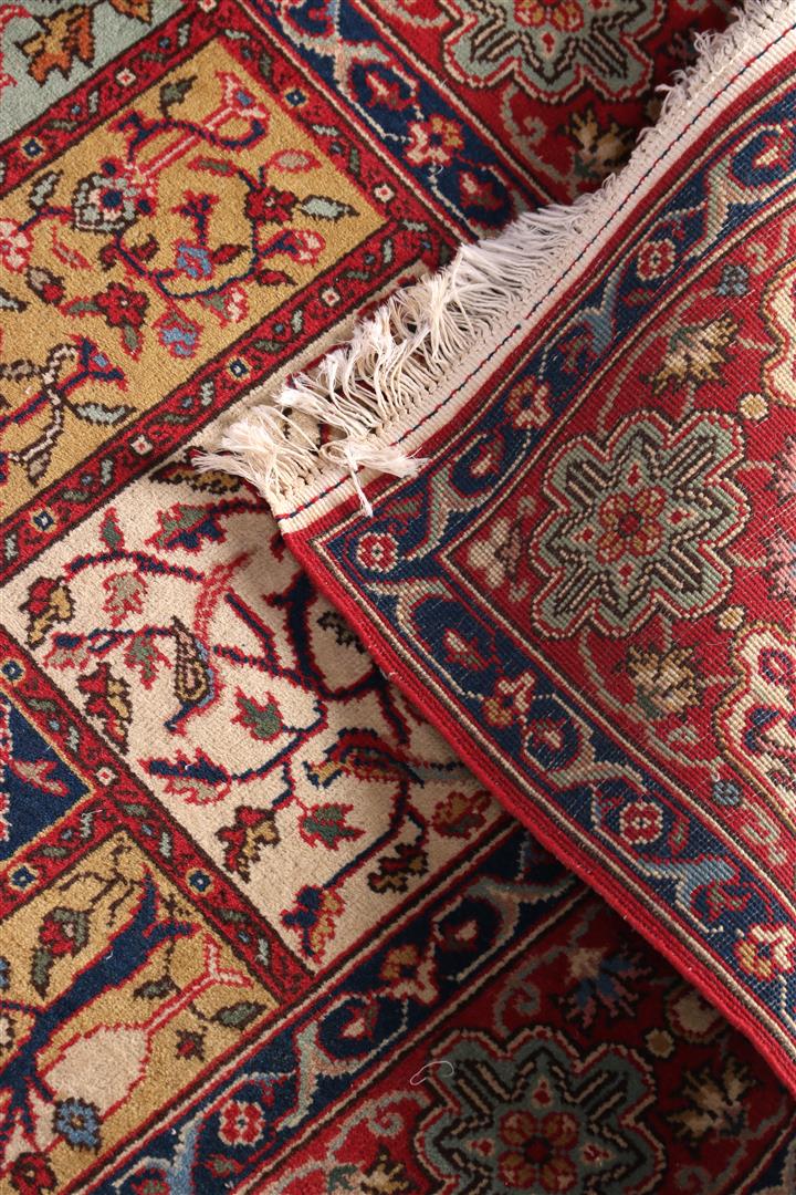 Hand-knotted wool carpet, Bakhtiari - Image 5 of 5