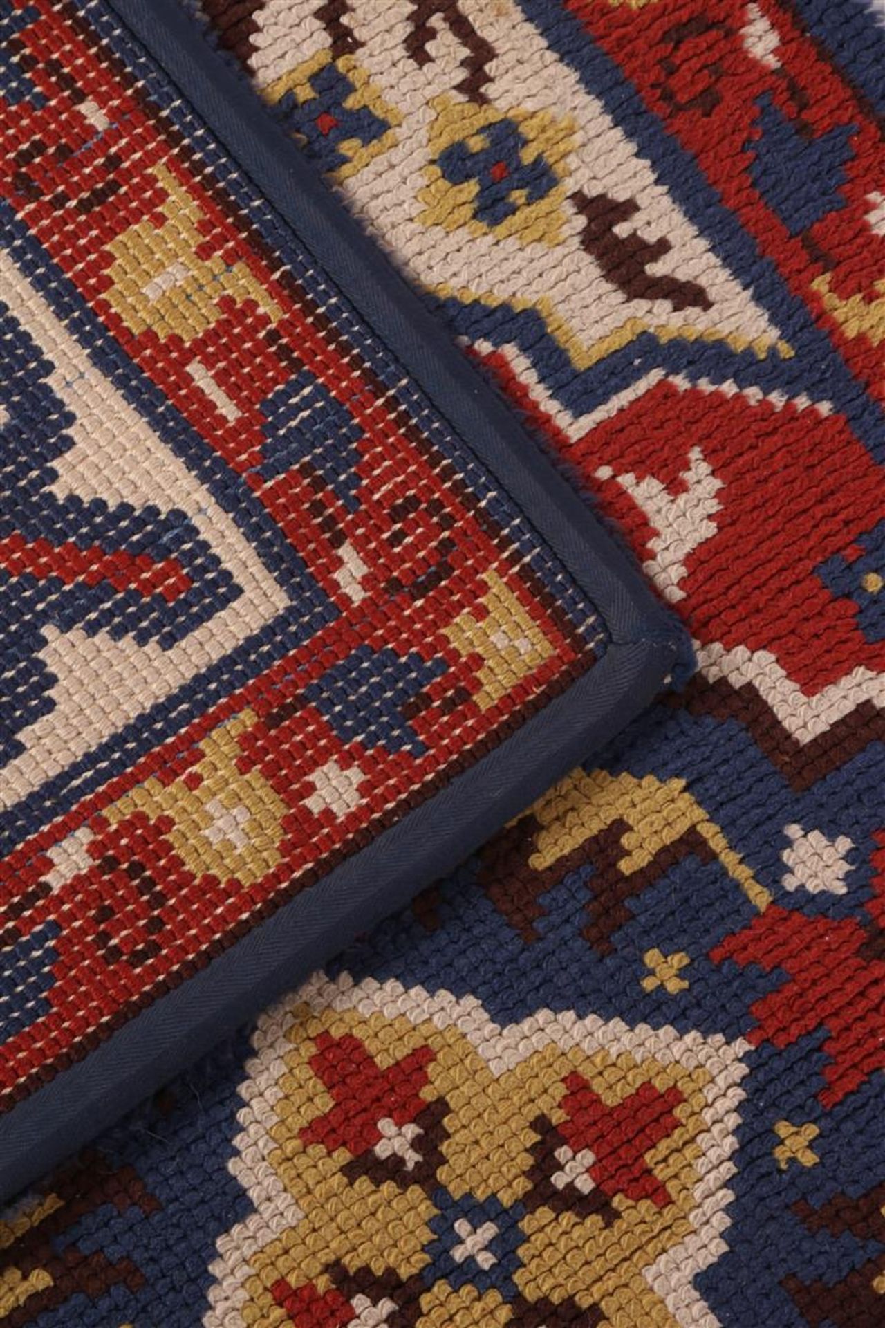 Hand-knotted oriental carpet, European - Image 4 of 4