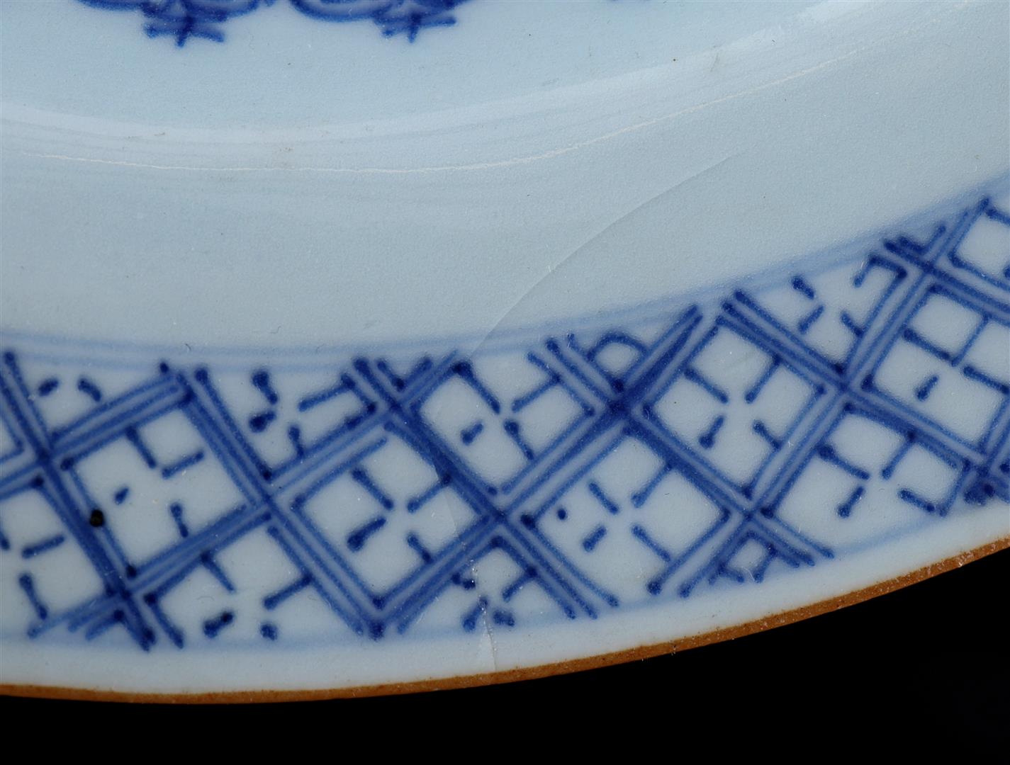 3 porcelain dishes, Qianlong - Image 3 of 4