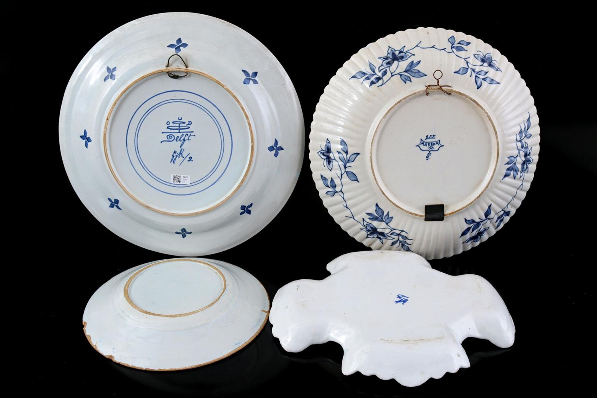 4 earthenware dishes - Image 2 of 2