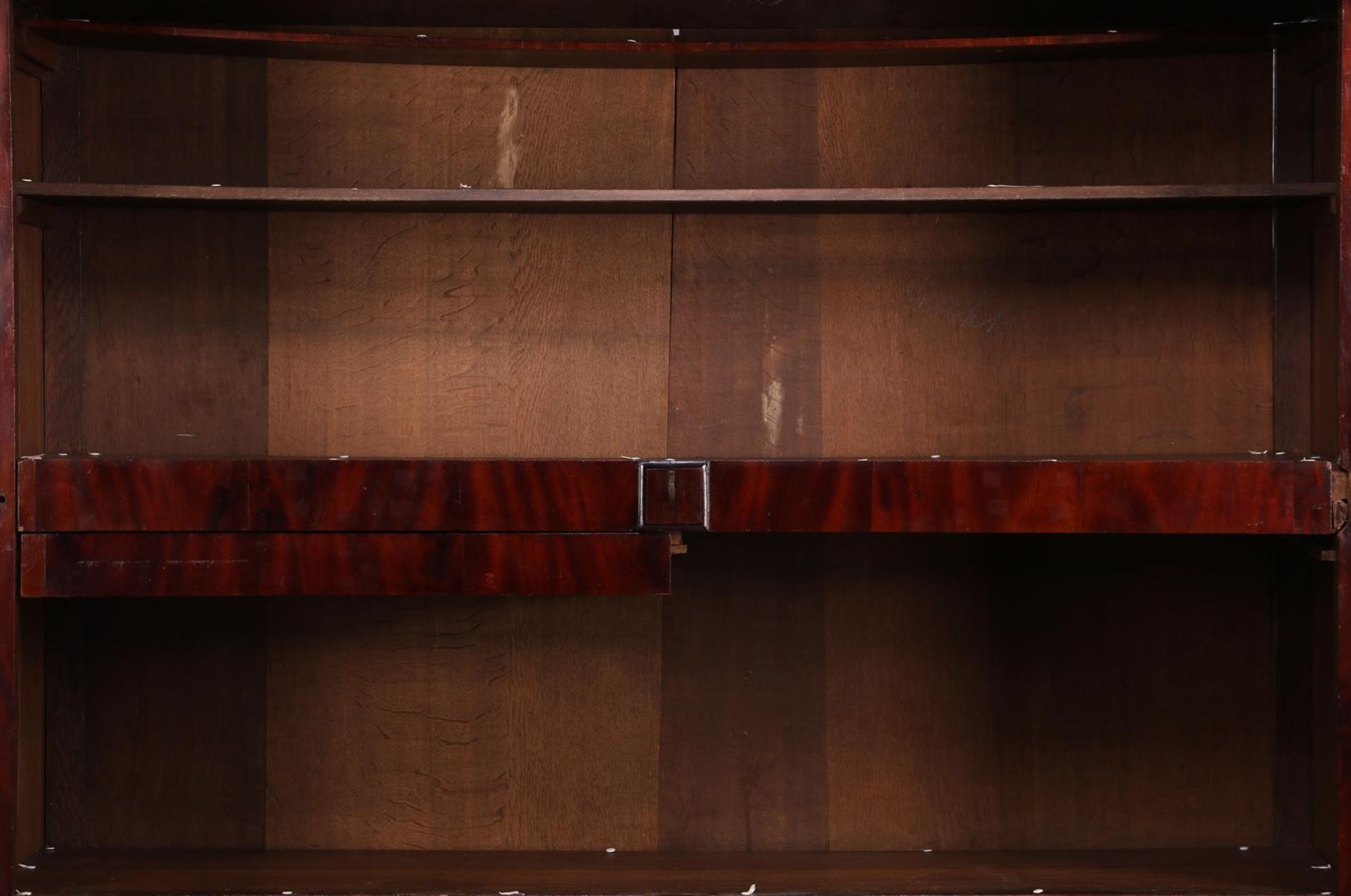 Transitional period Louis Seize - Empire mahogany veneer on oak cabinet - Bild 2 aus 3