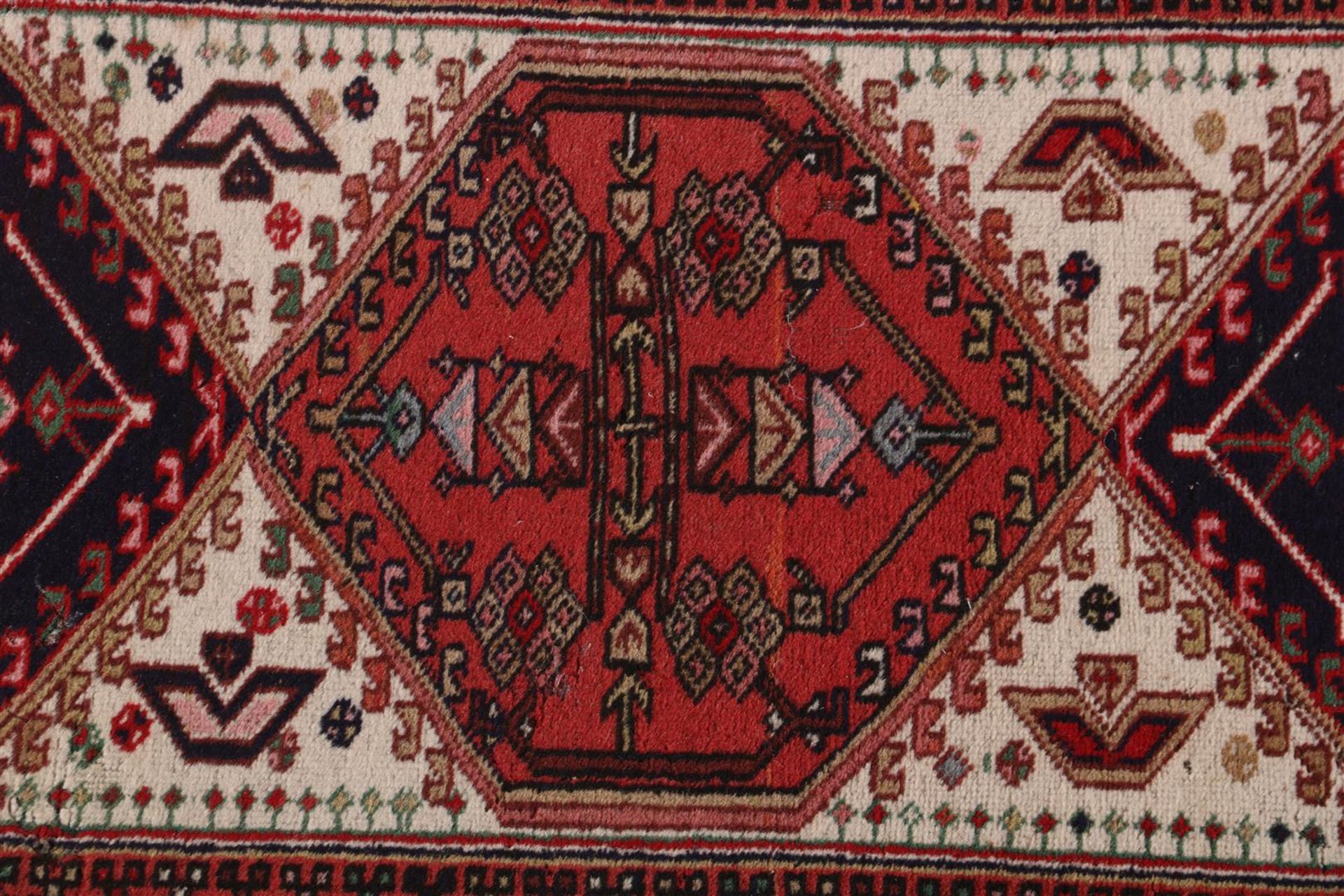 Hand-knotted oriental runner, Sarab Azerbaijan - Image 2 of 4