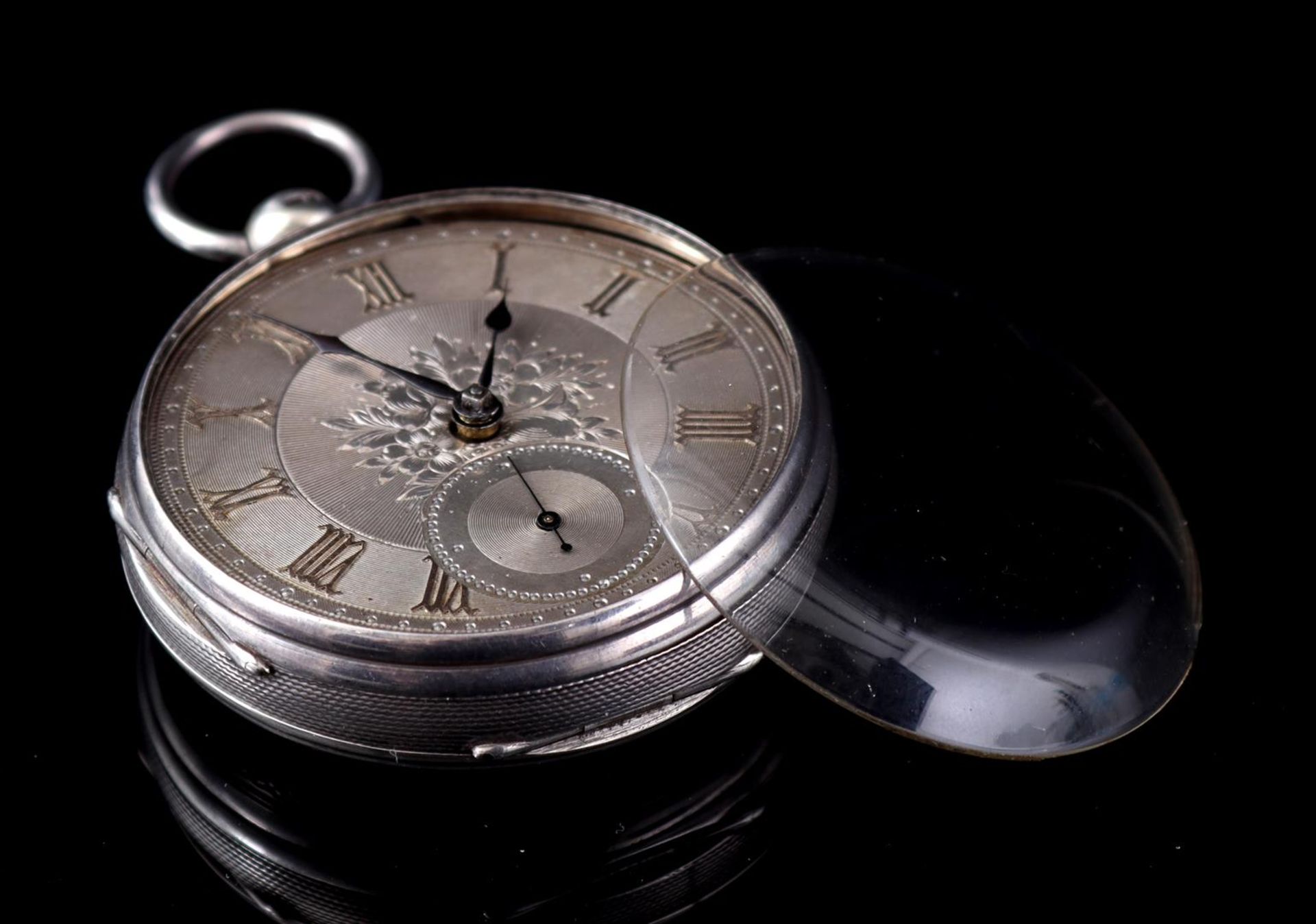English pocket watch in silver case - Image 4 of 6