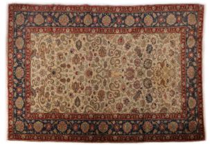 Hand-knotted oriental carpet, Hereke