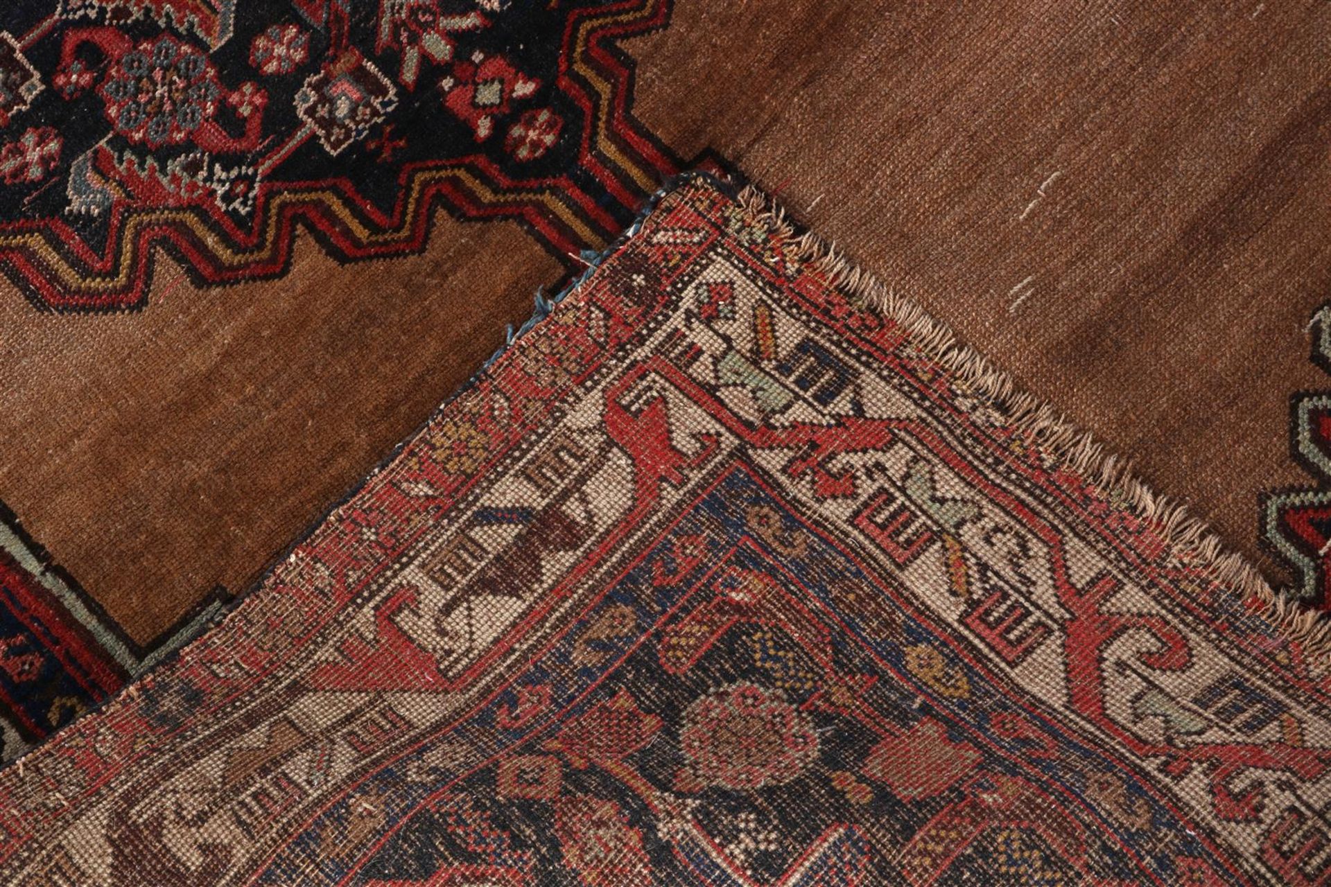 Hanging knotted oriental wool carpet, Bidjar - Bild 4 aus 4