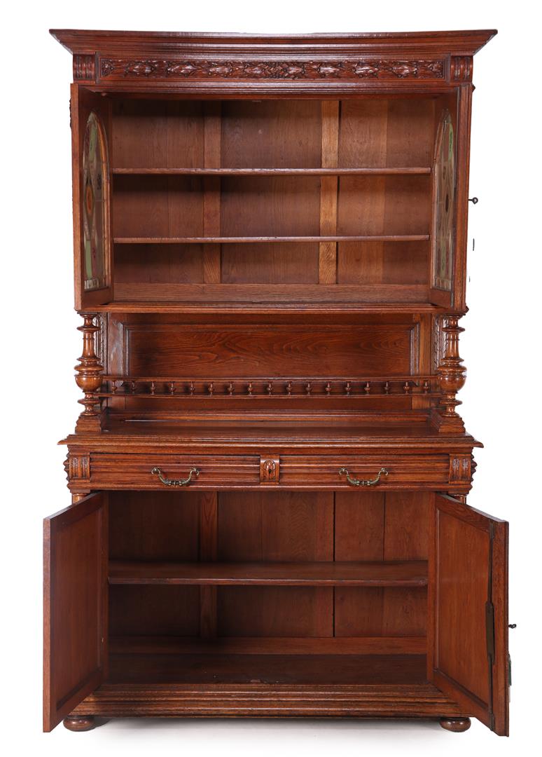 Richly decorated oak 3-piece cabinet - Image 2 of 3