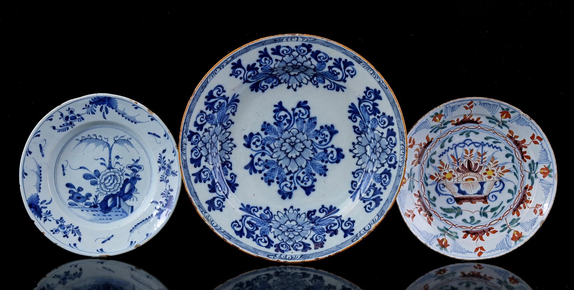 3 Delft earthenware dishes