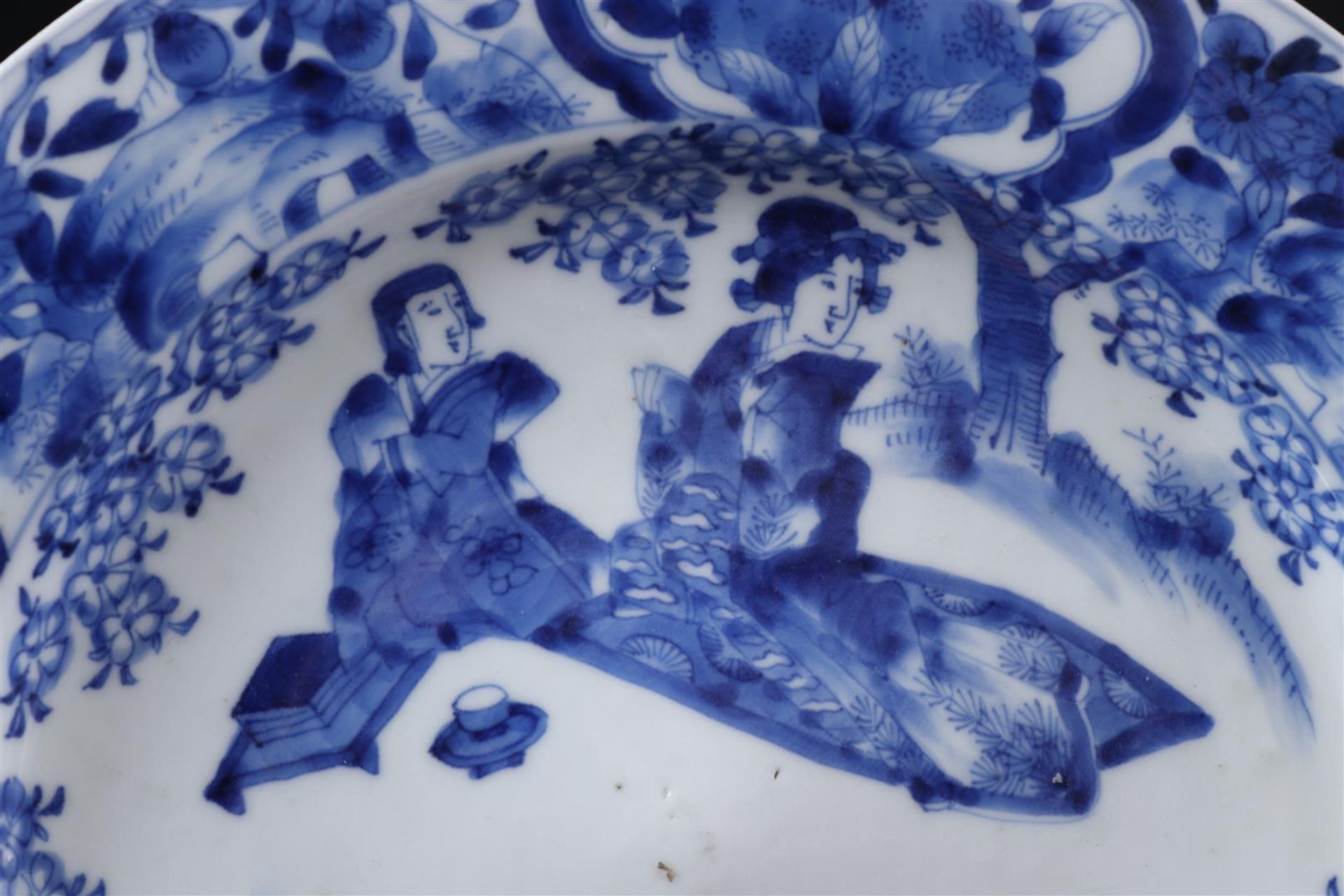 Eggshell porcelain dish, Japan 18th - Image 3 of 4