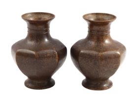 2 bronze vases