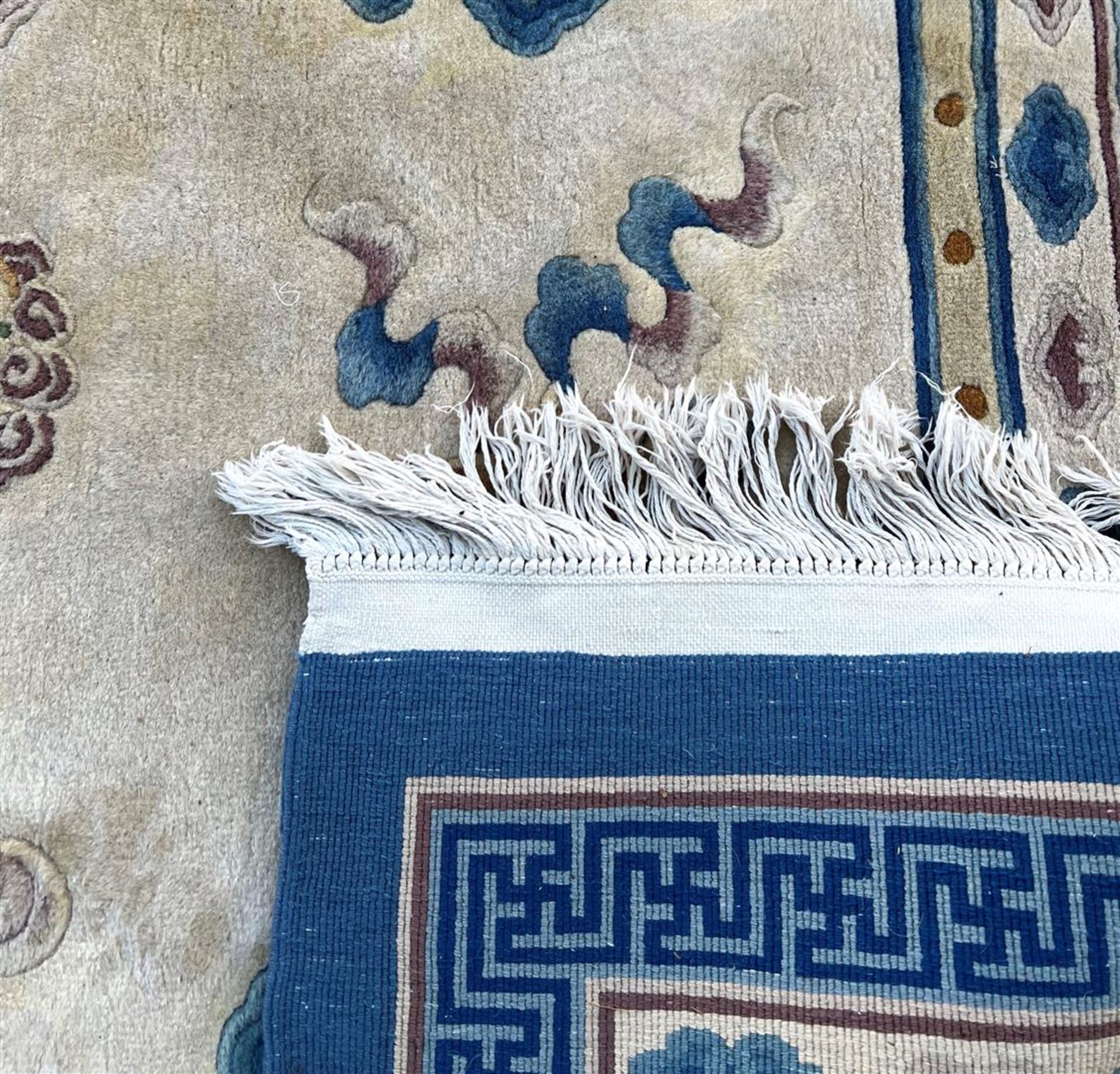 Hand-knotted wool carpet, Chinese - Image 4 of 4