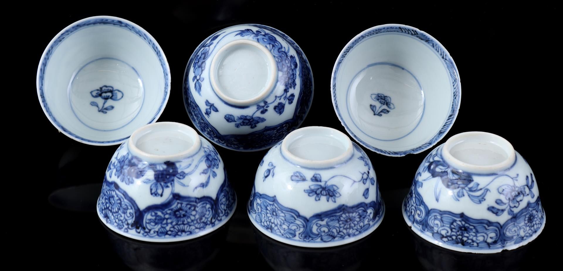 6 porcelain cups and saucers, Kangxi - Image 8 of 8