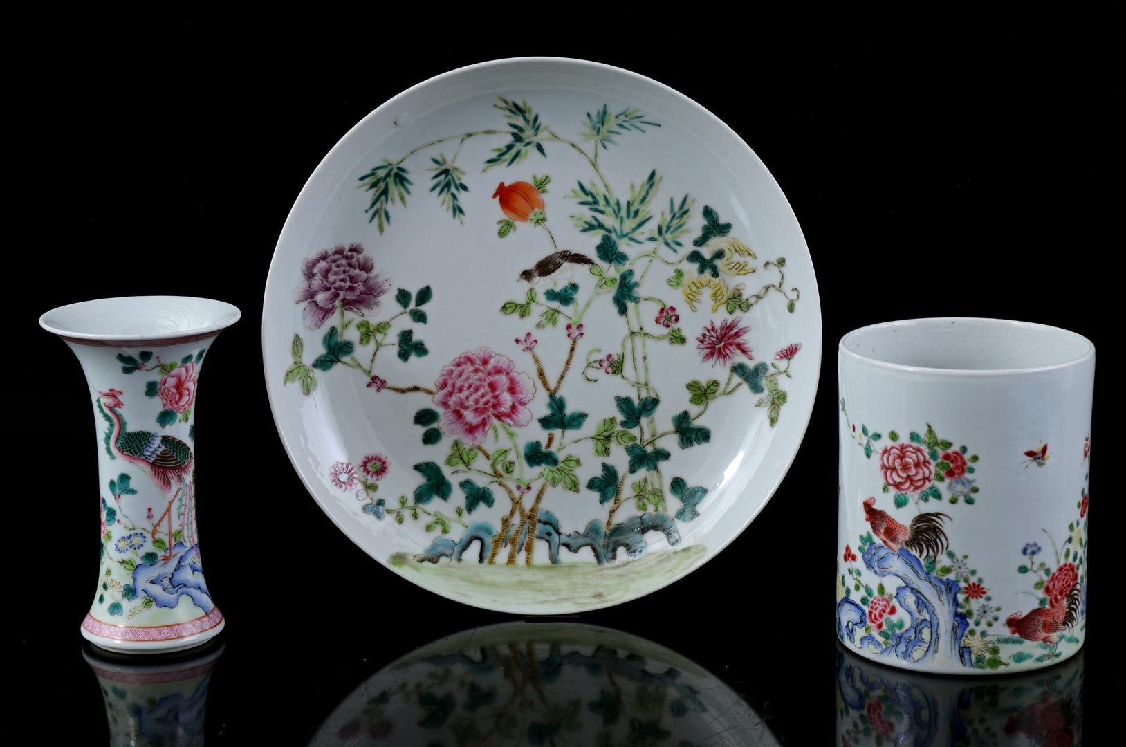 3 porcelain Famille Rose objects, China 20th