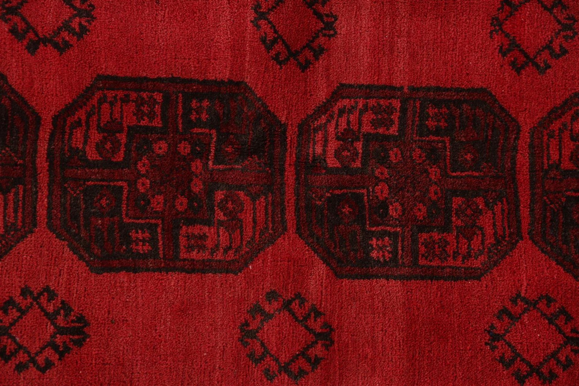 Hand-knotted oriental carpet, Pakistan - Image 2 of 4