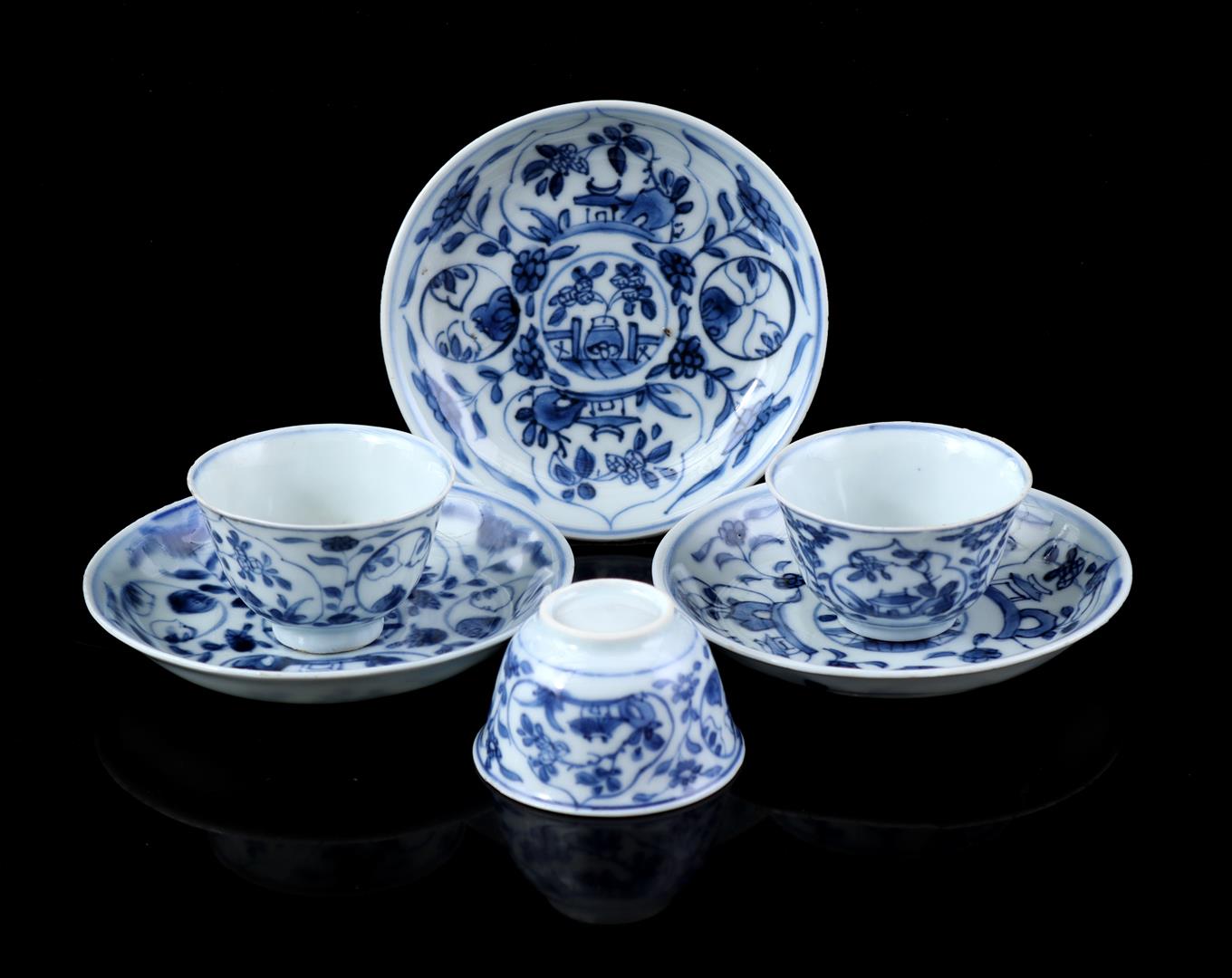 3 porcelain cups and saucers, Yongzheng