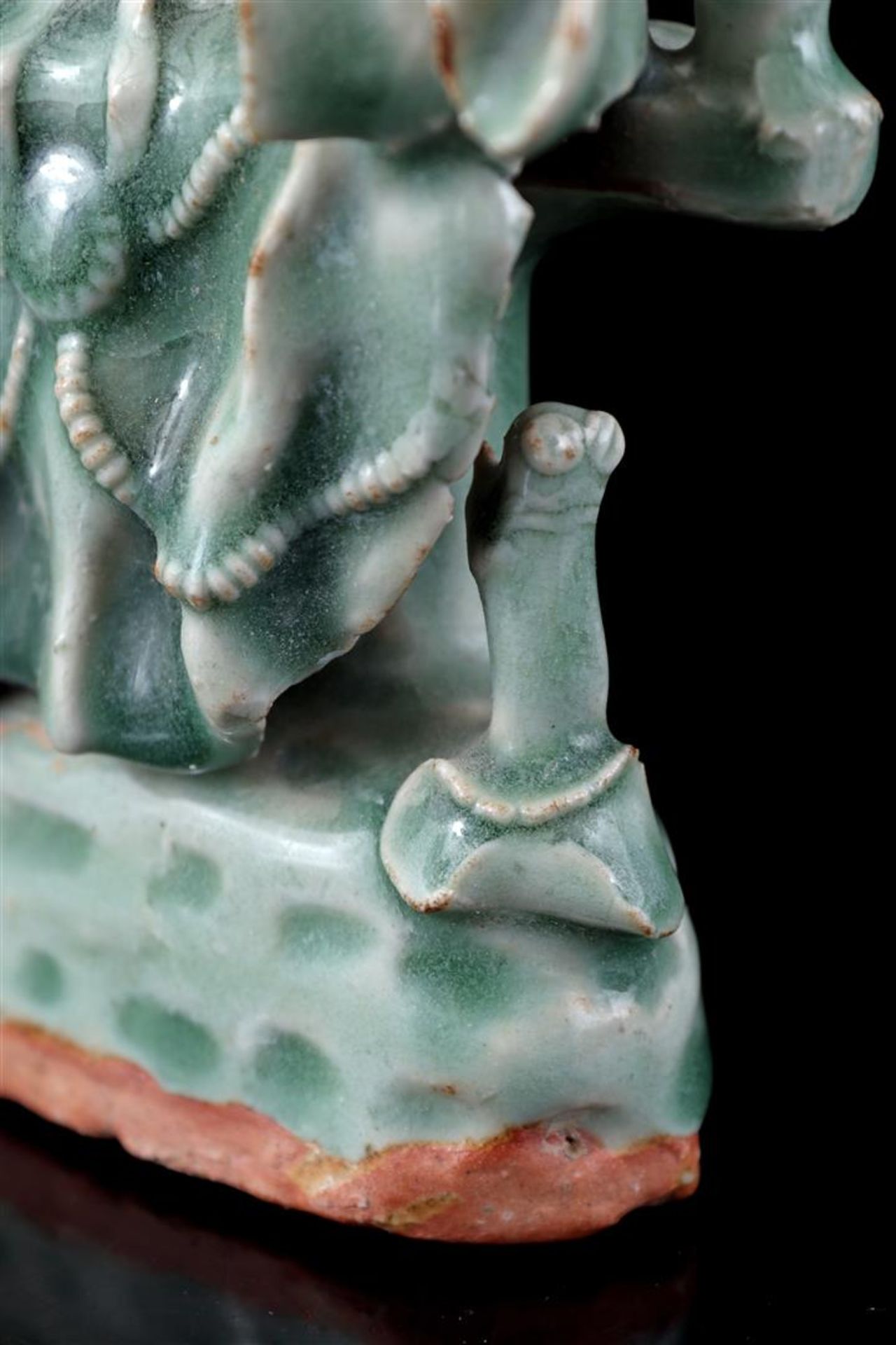 Earthenware green glazed Guanyin - Bild 5 aus 6