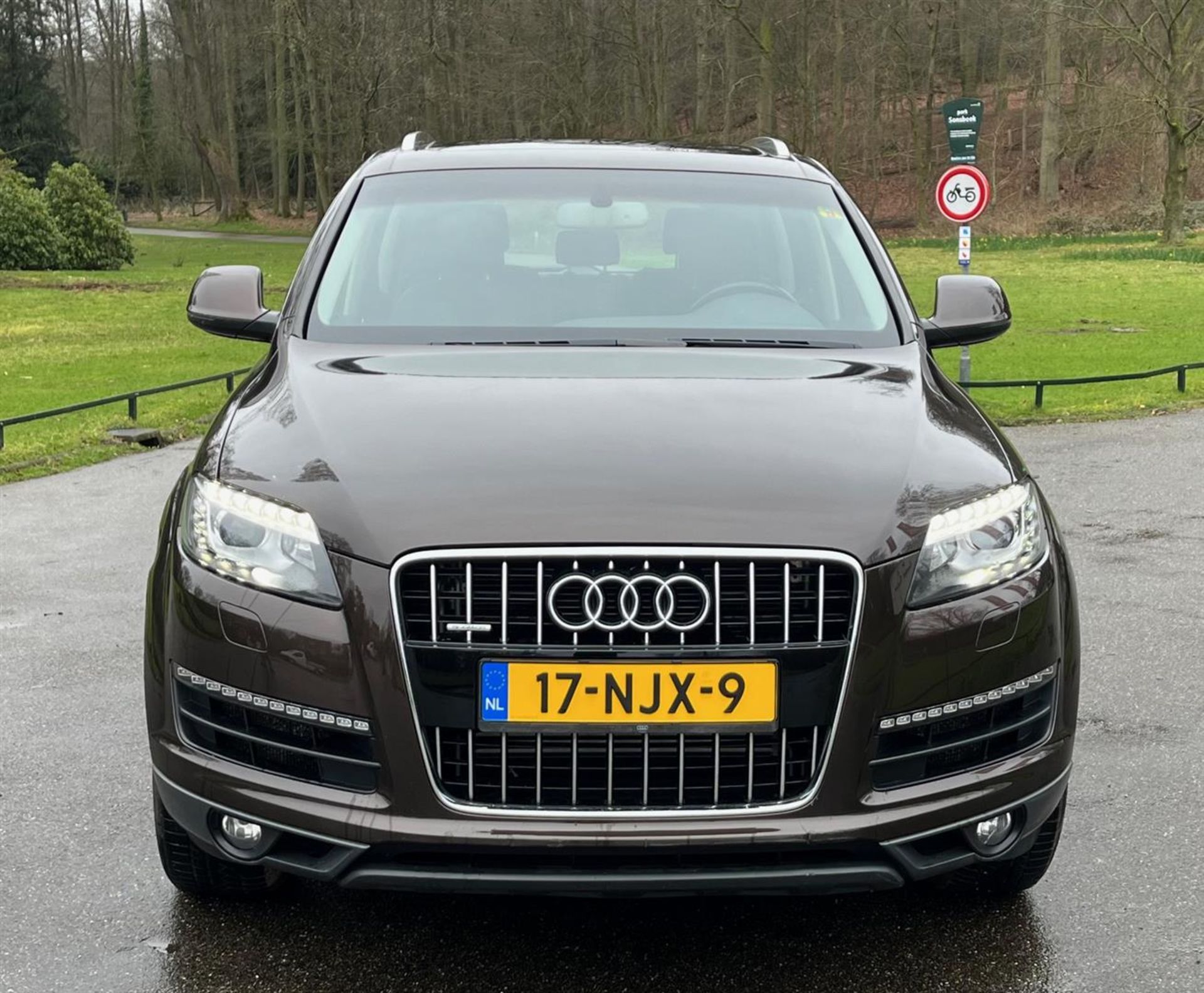 Passenger car Audi Q7 TFSI - Bild 2 aus 22