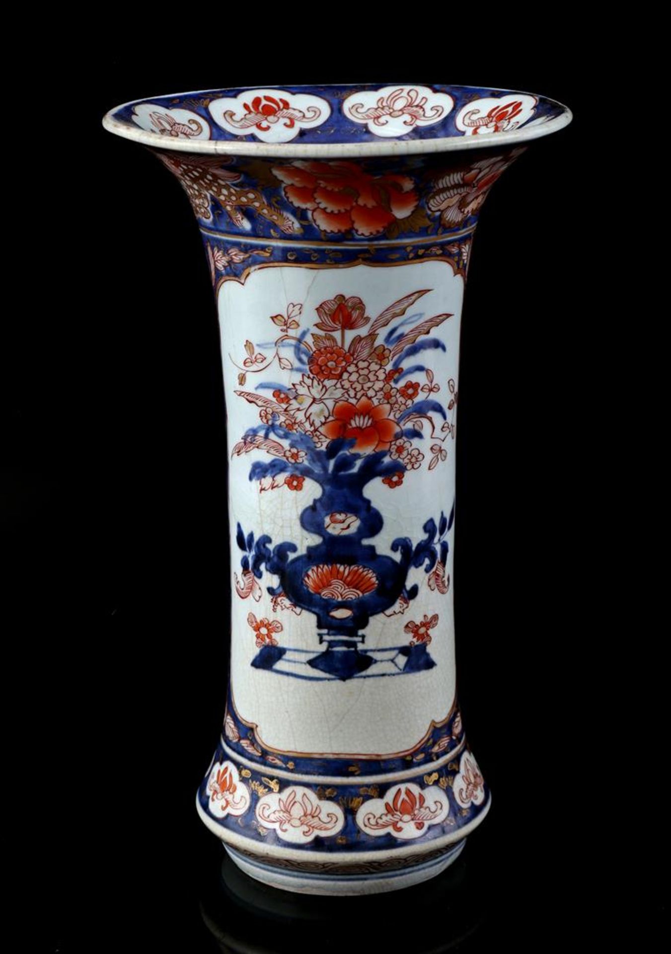 Porcelain Imari vase, Japan 18th