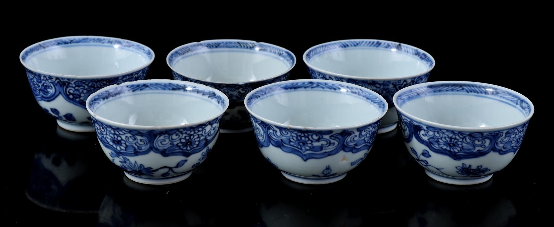 6 porcelain cups and saucers, Kangxi - Image 6 of 8