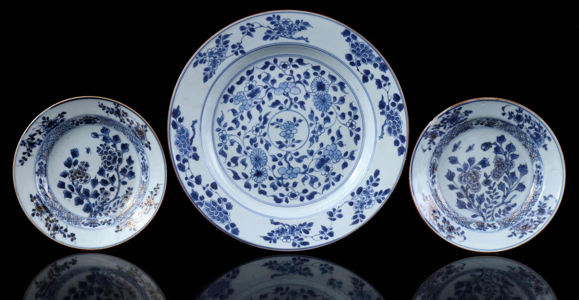 3 porcelain dishes, Yongzheng 
