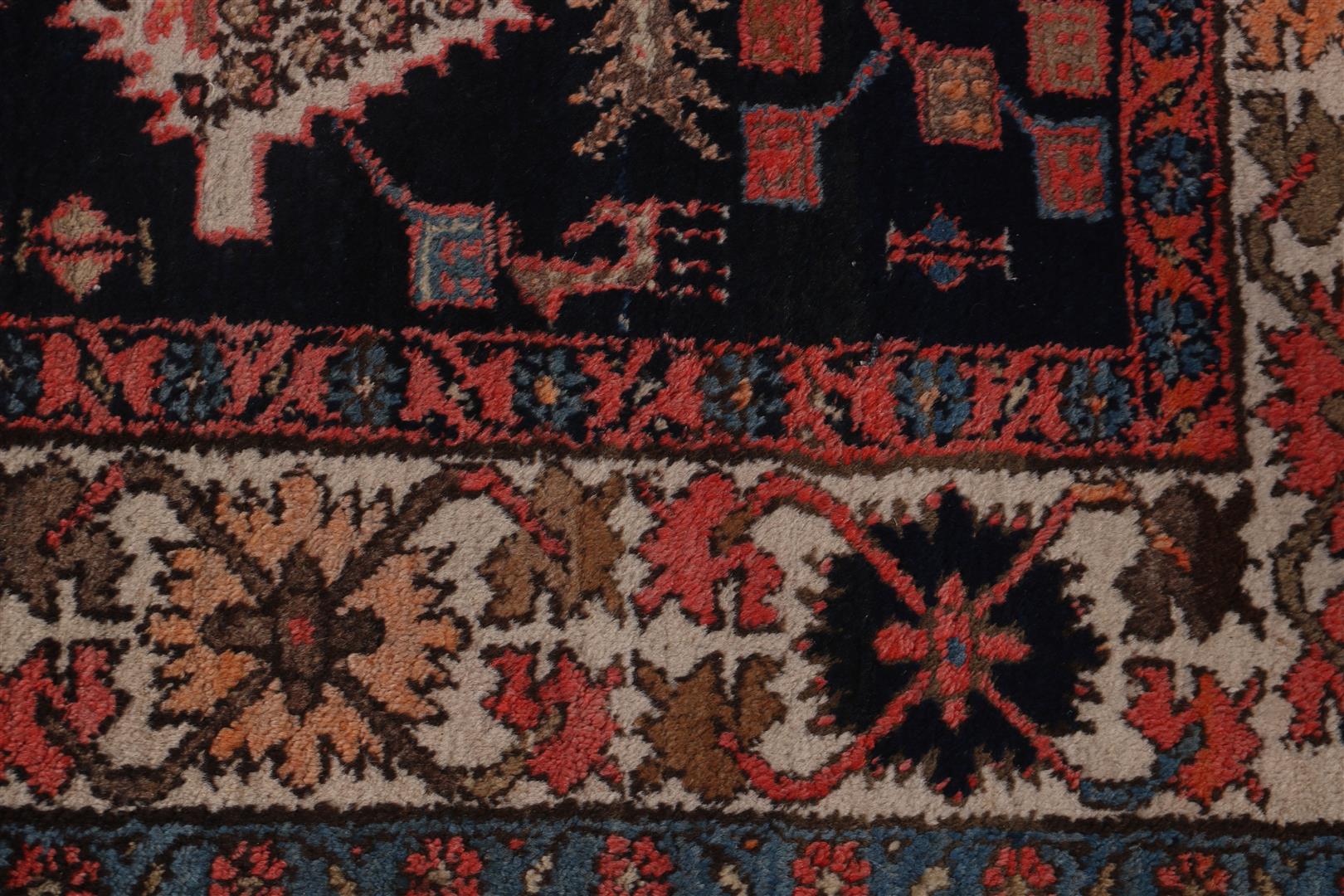 Hand-knotted oriental carpet, Hamadan - Image 3 of 4