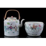 Porcelain pot and teapot, 19th