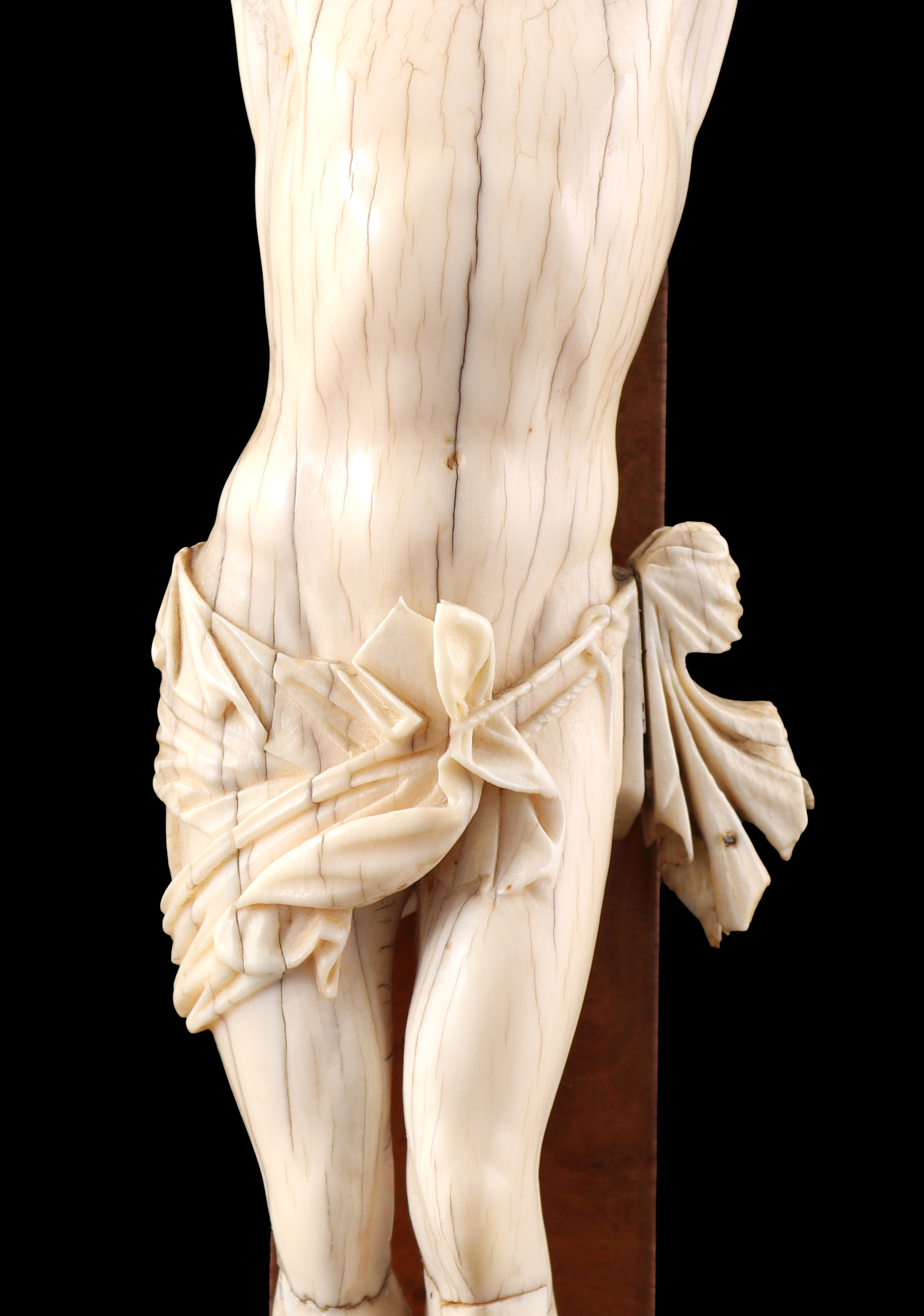 Ivory corpus Christi on wooden crucifix - Bild 3 aus 7