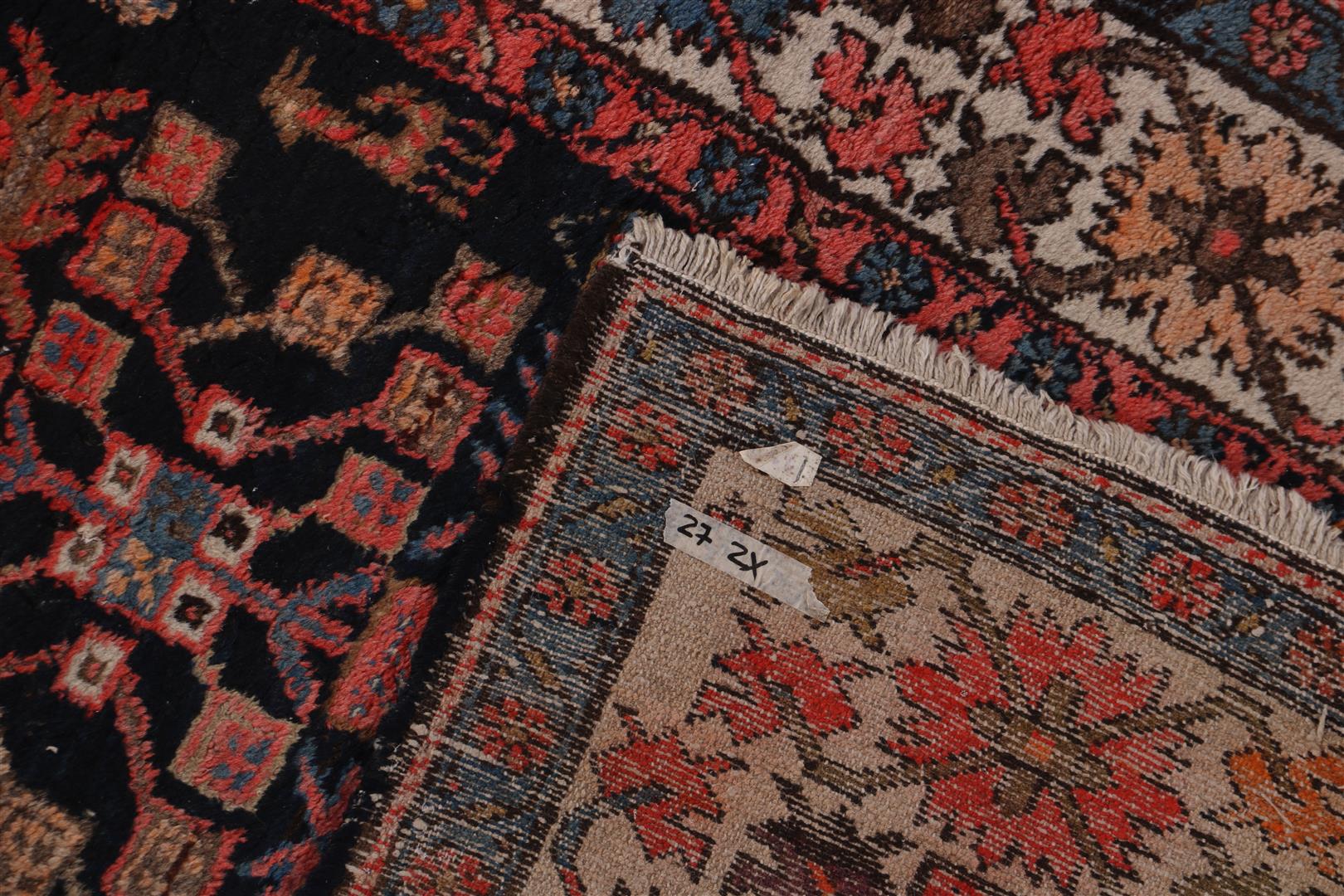 Hand-knotted oriental carpet, Hamadan - Image 4 of 4