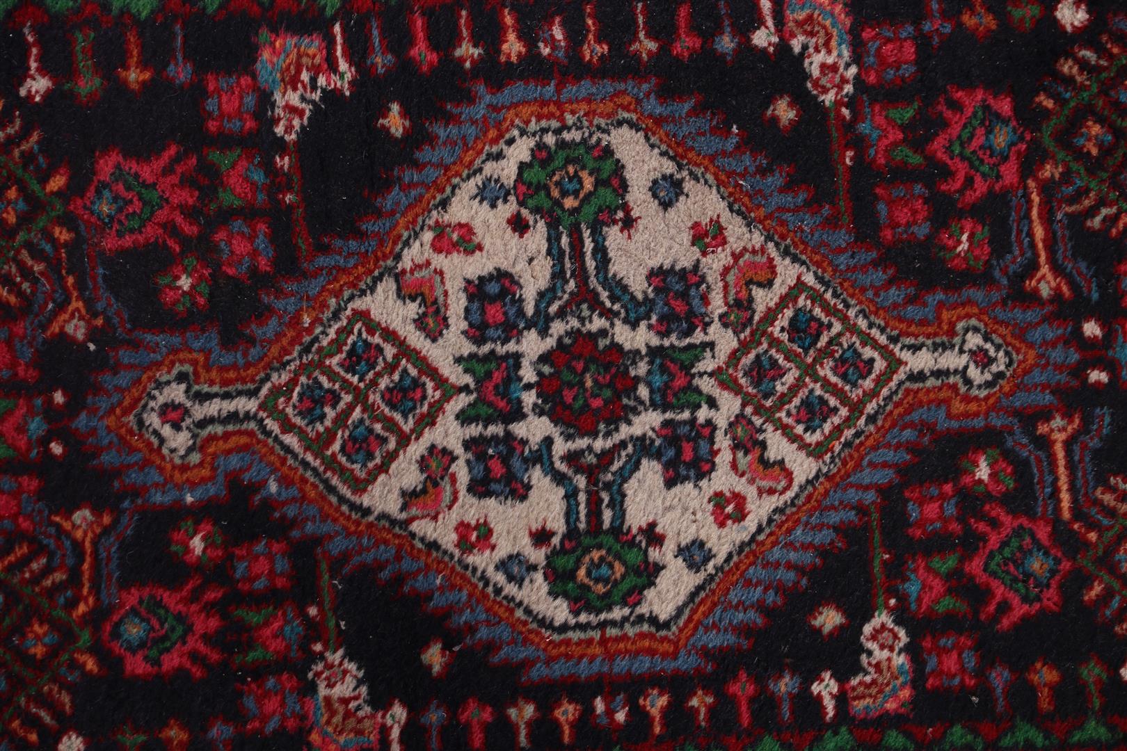 Hand-knotted oriental runner, Hamadan - Image 2 of 4