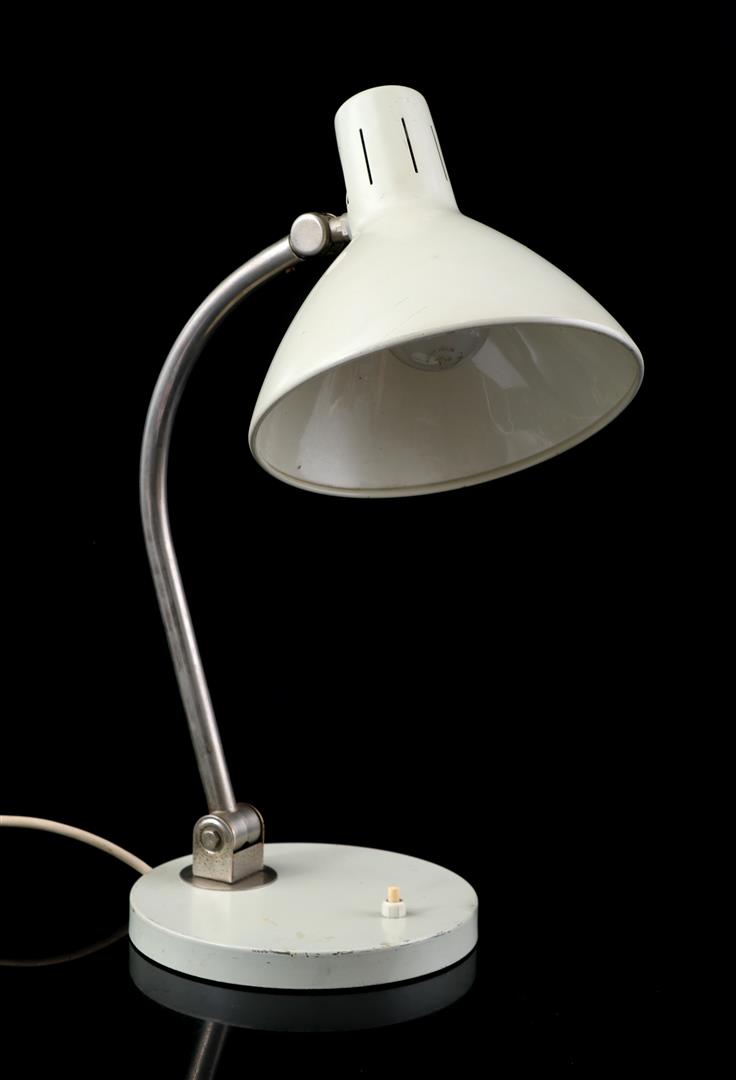 Metal table lamp