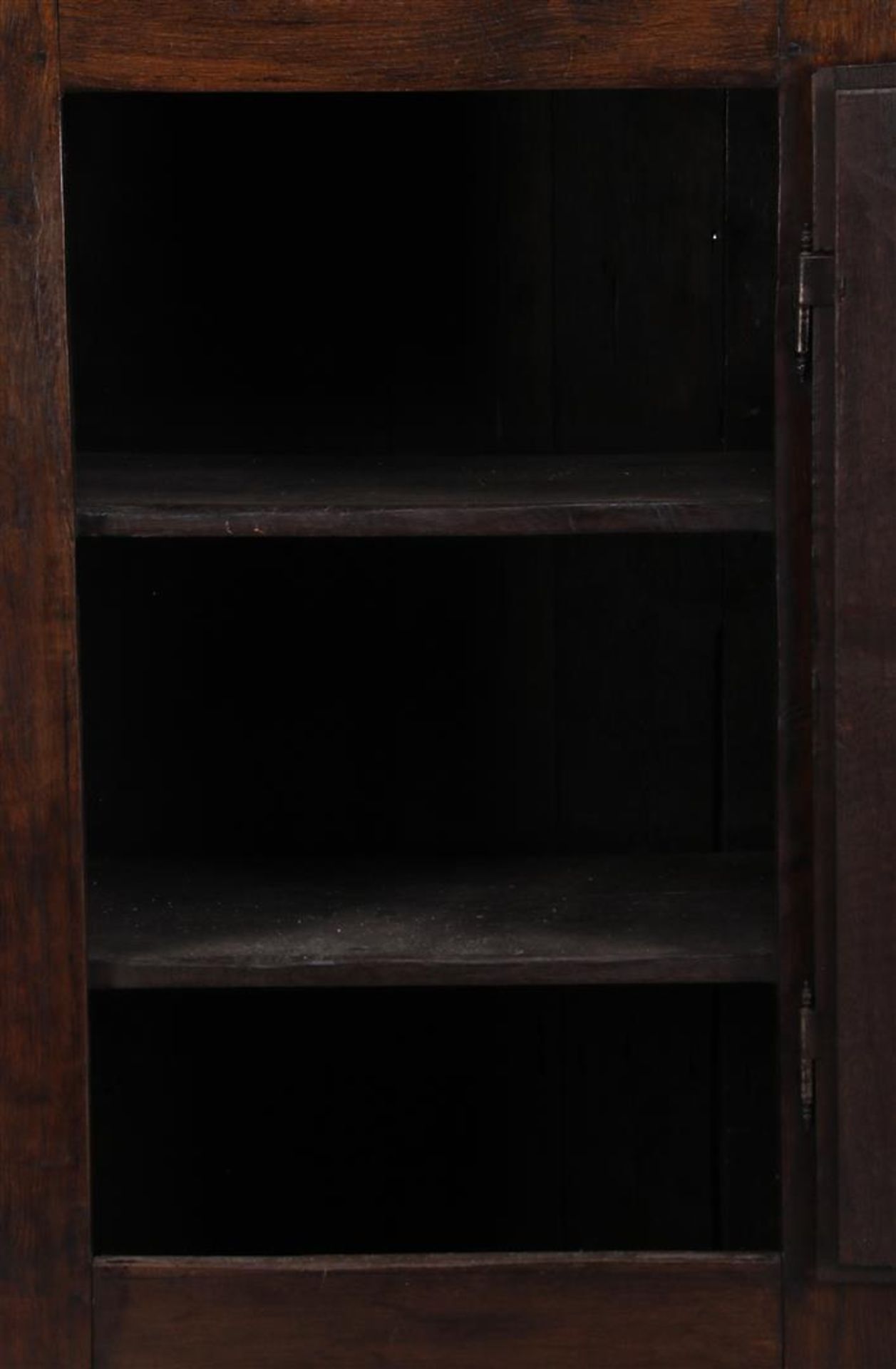 Oak 1-door spindle cupboard - Image 2 of 2