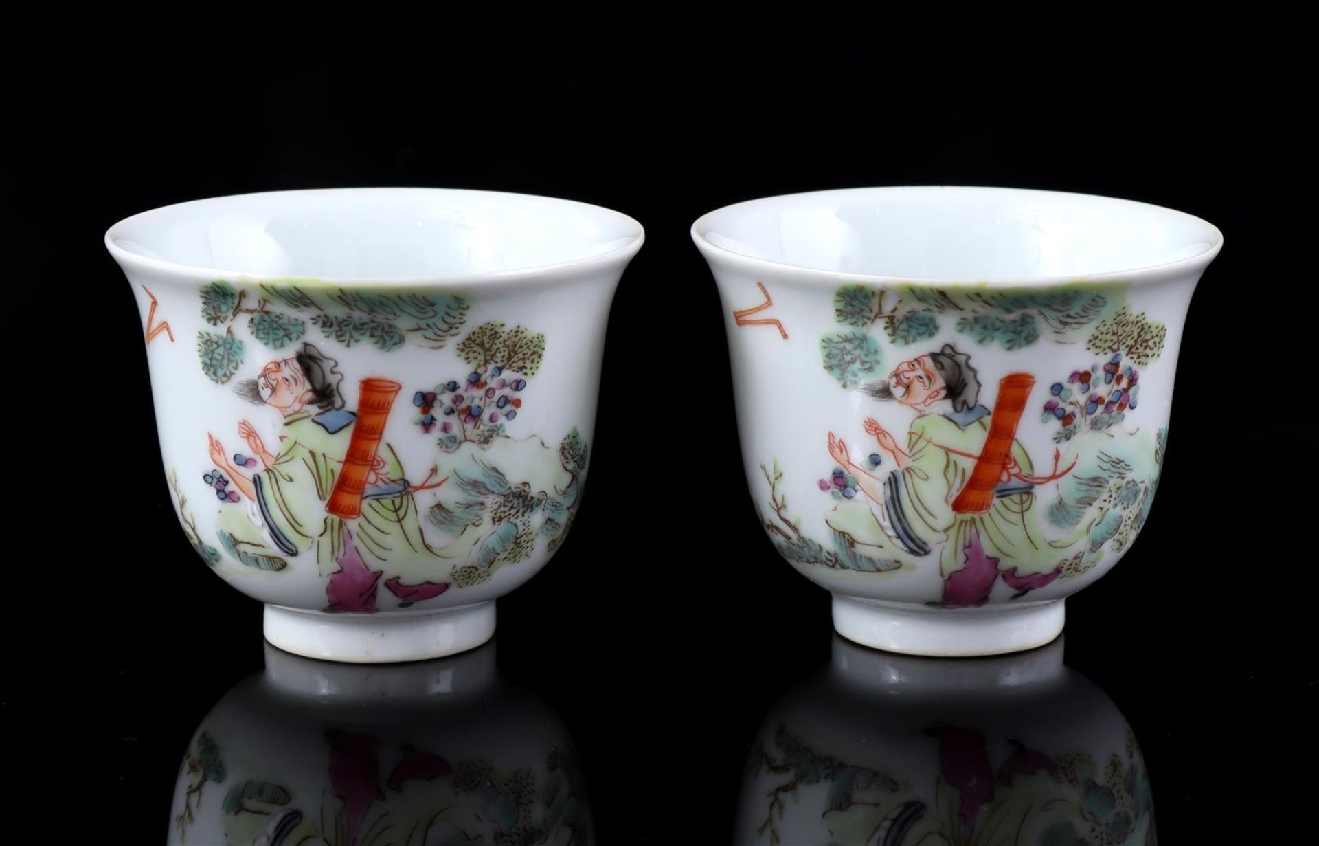 2 porcelain cups, 20th