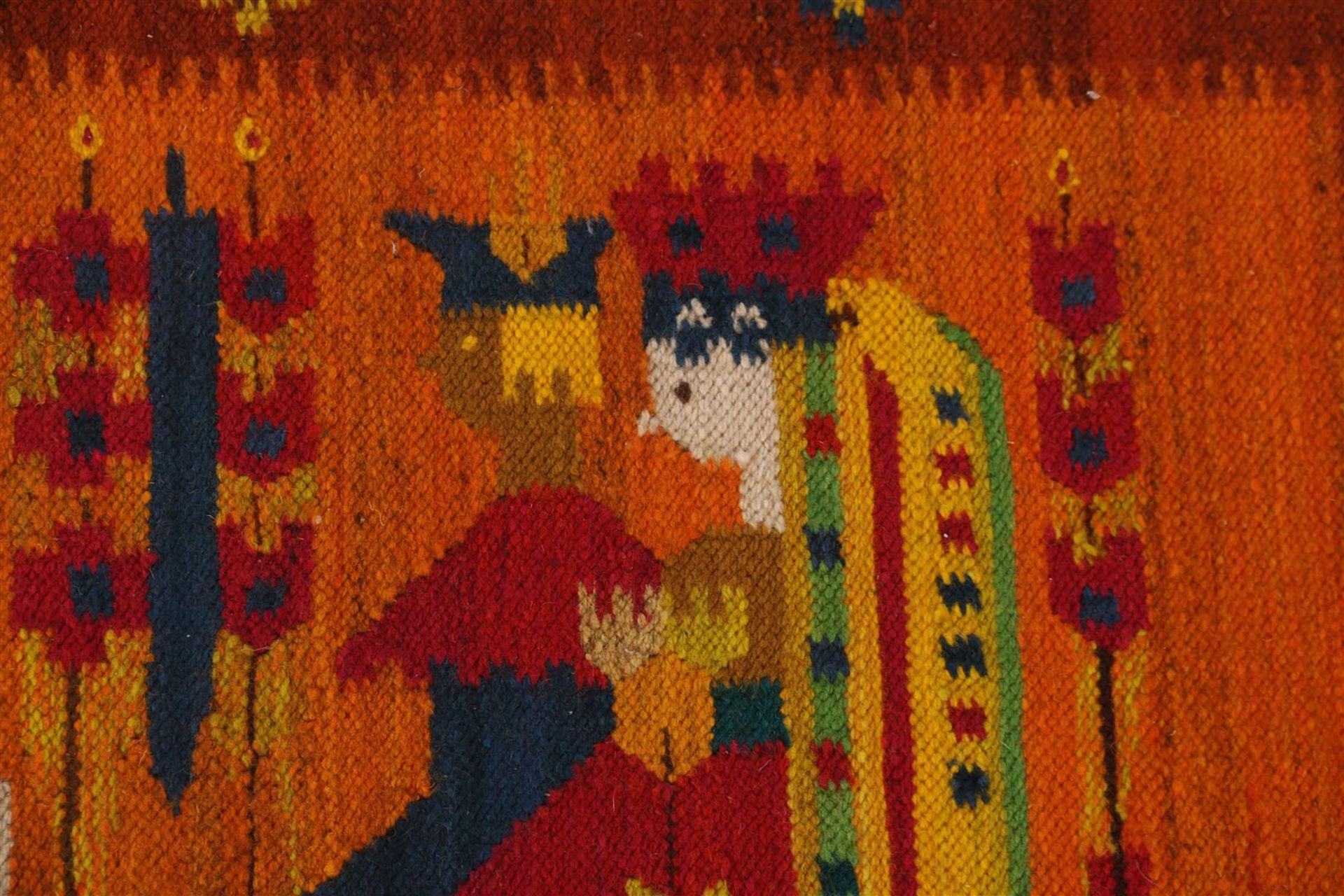 Hand-knotted wool wall kilim - Image 2 of 4