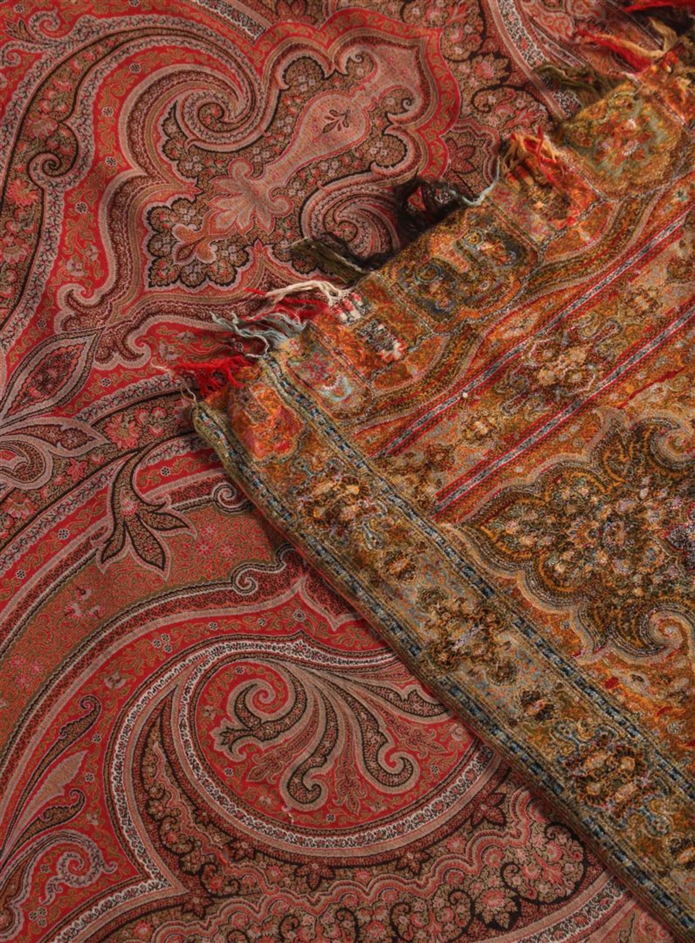 Woven cloth with oriental decor - Image 5 of 5