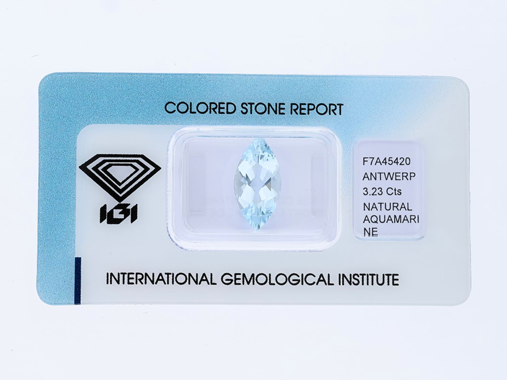 Gemstone Aquamarine ca. 3,23 ca. with IGI Report