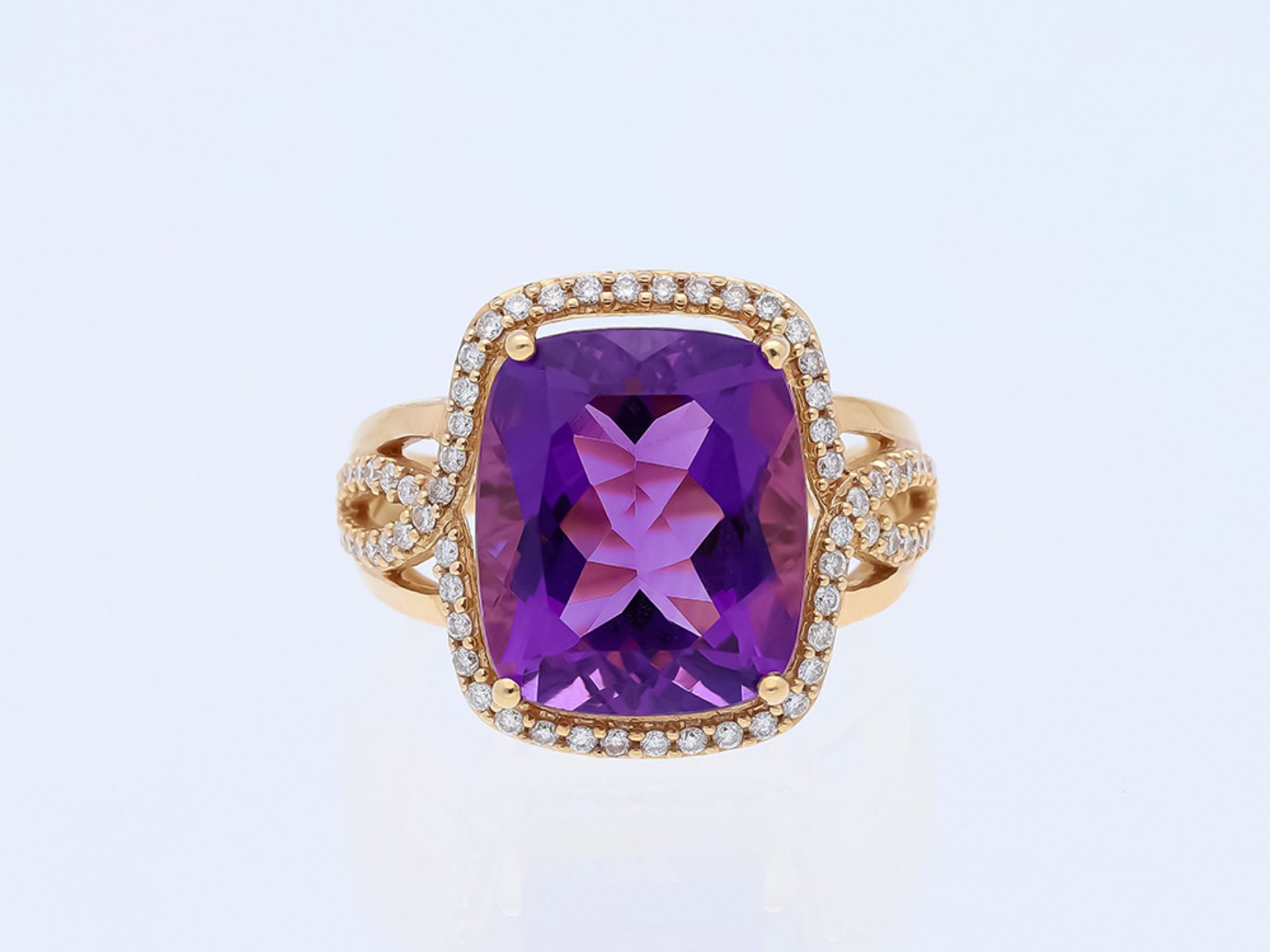 Ring mit 6,80 Karat Amethyst in 585 / 14 Karat Rose Gold