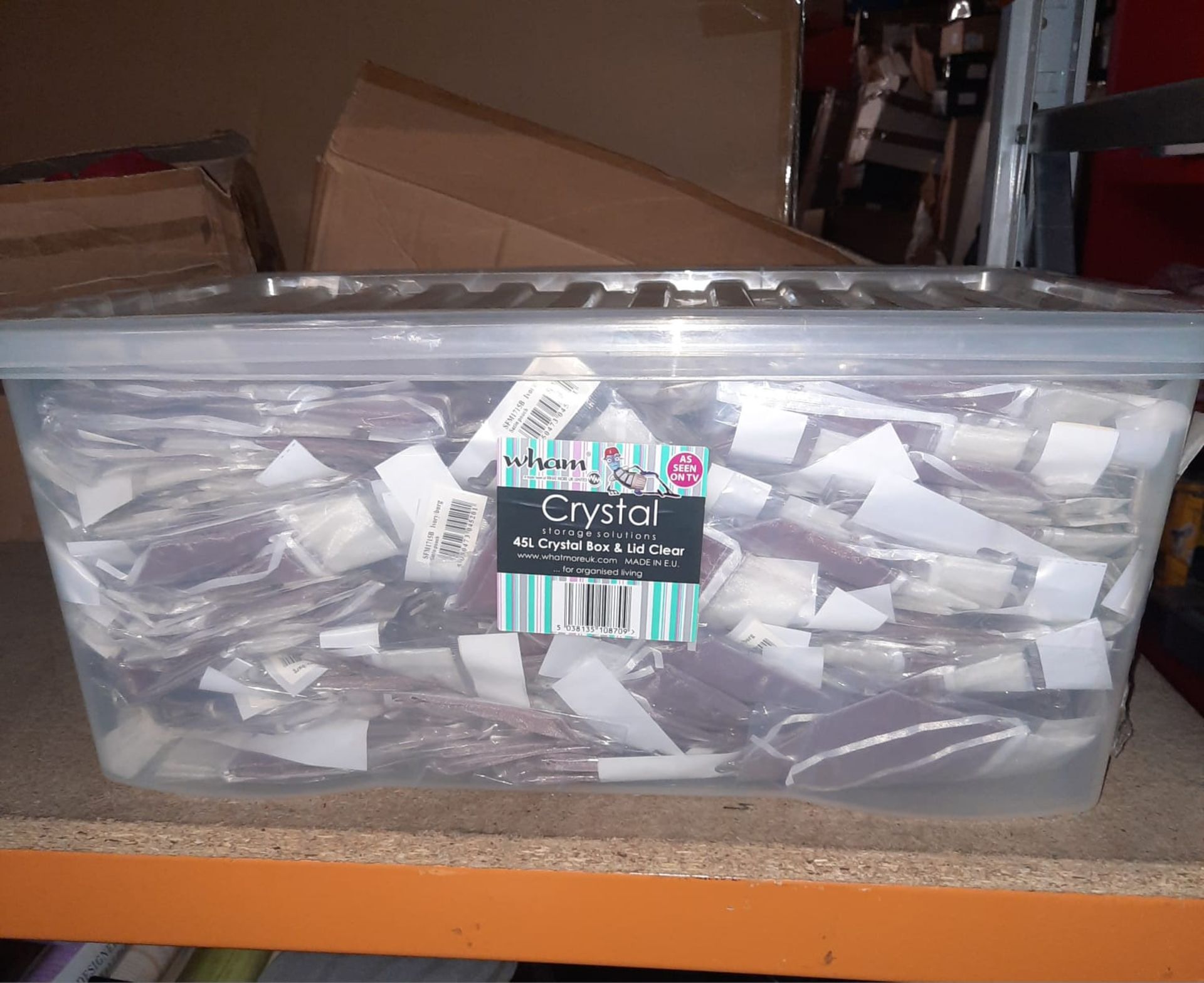 SEE IMAGE. LARGE QUANTITY OF ORGANZA BAGS, THE CRATE IS NOT INCLUIDED - SALEROOM ON TOP OF RACK (