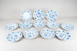 12 Essteller. Meissen Zwiebelmuster