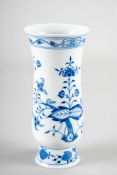 Vase Meissen Zwiebelmuster