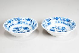 2 kleine Schalen. Meissen Zwiebelmuster