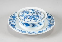 Butterdose Meissen Zwiebelmuster