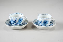 2 Mokkatassen + 2 Untertassen Meissen Zwiebelmuster