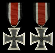 Iron Crosses Second Class 1939. Two example, both by Steinhauer and Luck. Both of the Stand...