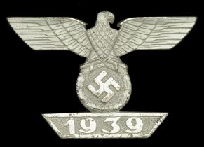 A 1939 Clasp to the Iron Cross First Class 1914. Screw-back, by Deumer. 2nd pattern with st...