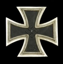 An Iron Cross First Class 1939 in its Presentation Case and with the Matching Maker's Outer...