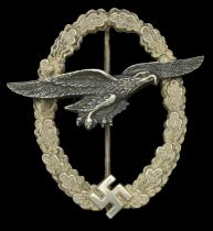 A Luftwaffe Glider Pilot's Badge. An early very finely detailed nickel production by Osang....