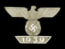 A 1939 Clasp to the Iron Cross First Class 1914 by Deumer. A 2nd Pattern with straight edge...